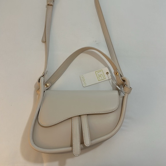 NWT Urban Expressions ‘Arlo Bone Vegan Leather Saddle Bag’ OS w removable strap - Picture 9 of 15
